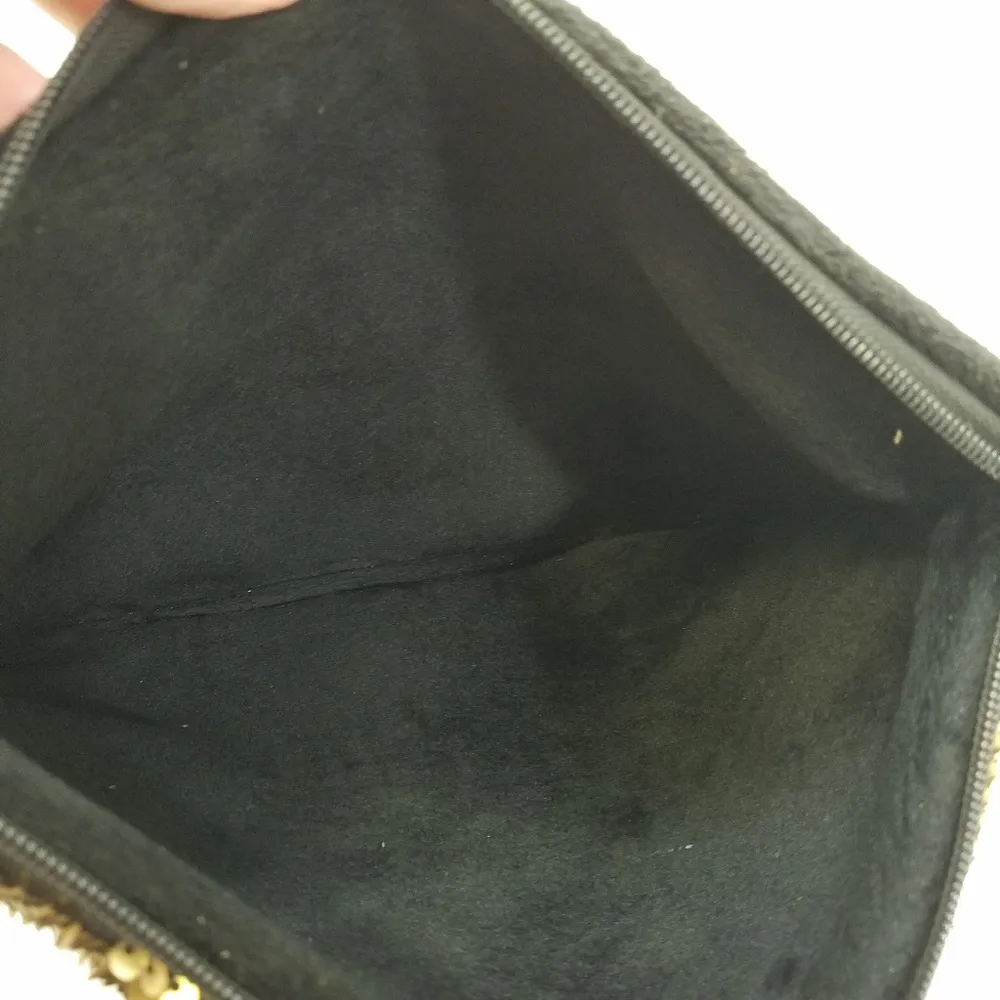 Black And Gold Sequin Cross Body Purse - Image 6