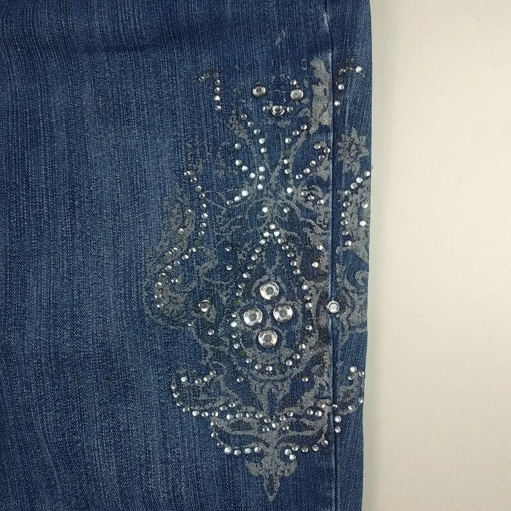 Baccini 12P 28 Jeweled Flap Button Pocket Jeans - Image 8