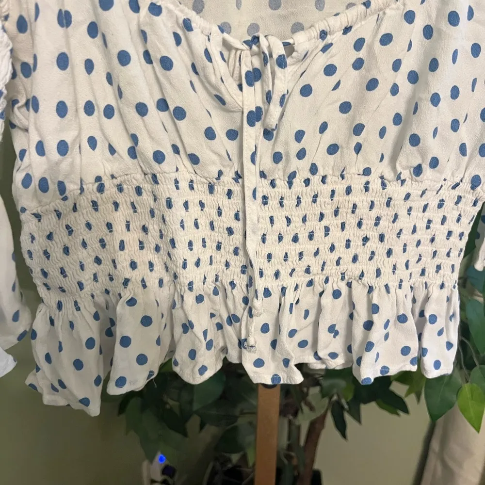 FREE PEOPLE Blue and White Polka Dot Milkmaid Top Size Small - Image 6