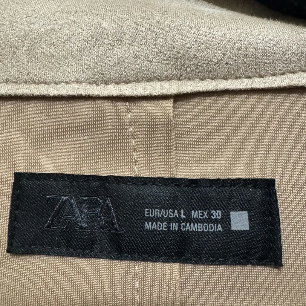 Zara Beige Double-Breasted Trench Coat - Image 4