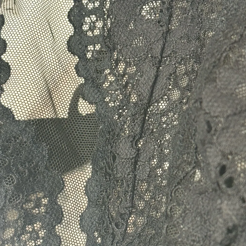 Victoria’s Secret Lace Body By Victoria Sexy Chic High Neck Halter Bra Size XS - Image 2