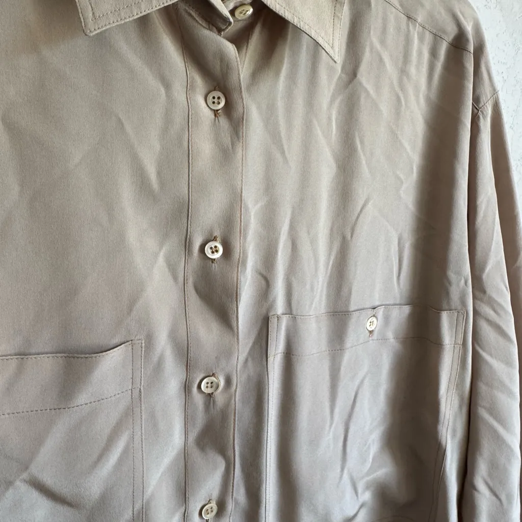 SR Shillito Rikes Biege Silk Button Down Blouse Womens 8 (40) Italian Vintage Tan - Image 2