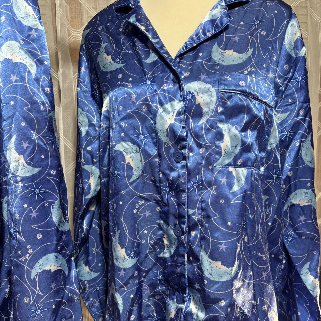 Character 2pc Wm’s Small PJ’s Satiny Celestial Moons Button frt top long pants Blue - Image 4