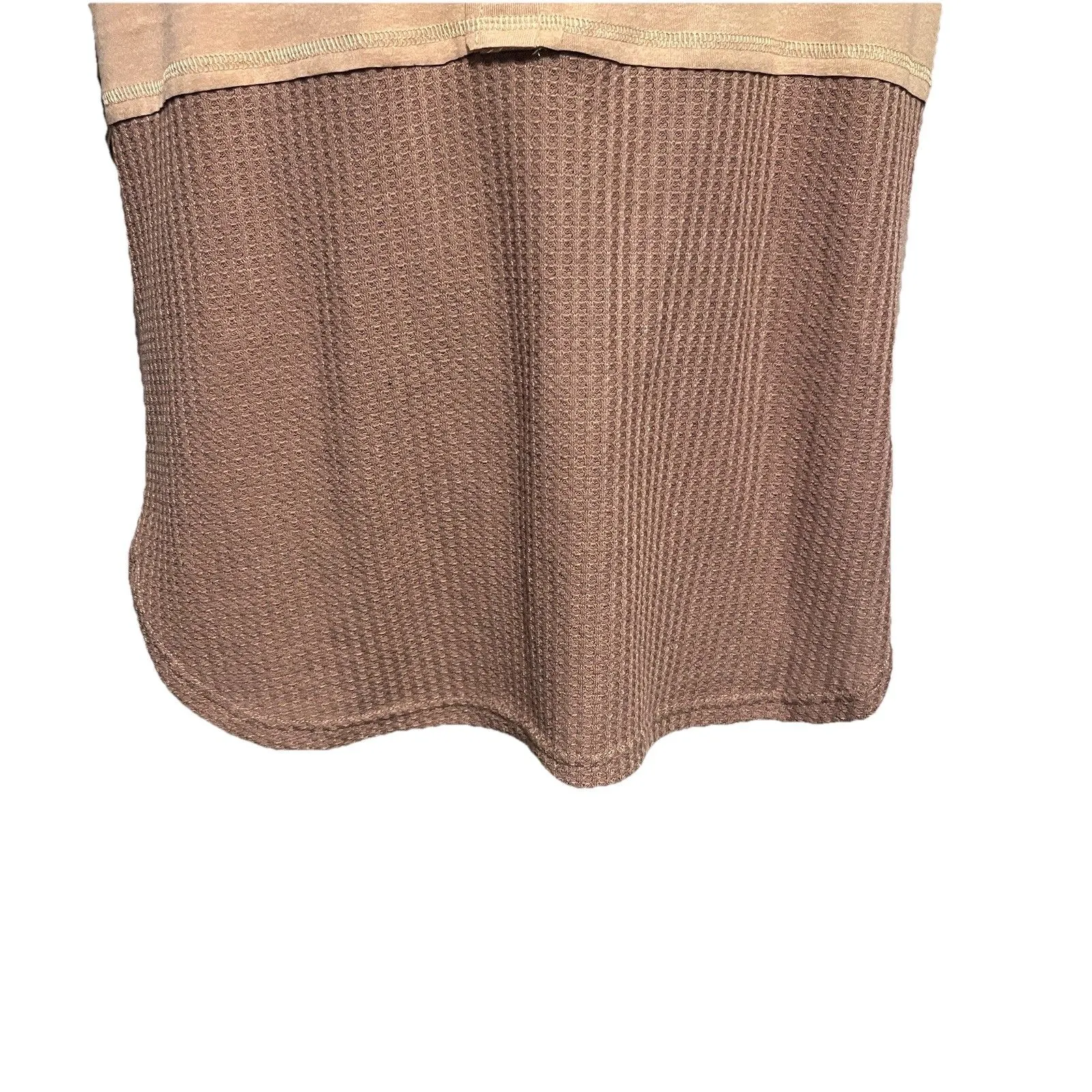Dokotoo Waffel Knit Two Tone Henley Tunic Top Brown Tan Women's Size Medium NWT - Image 7