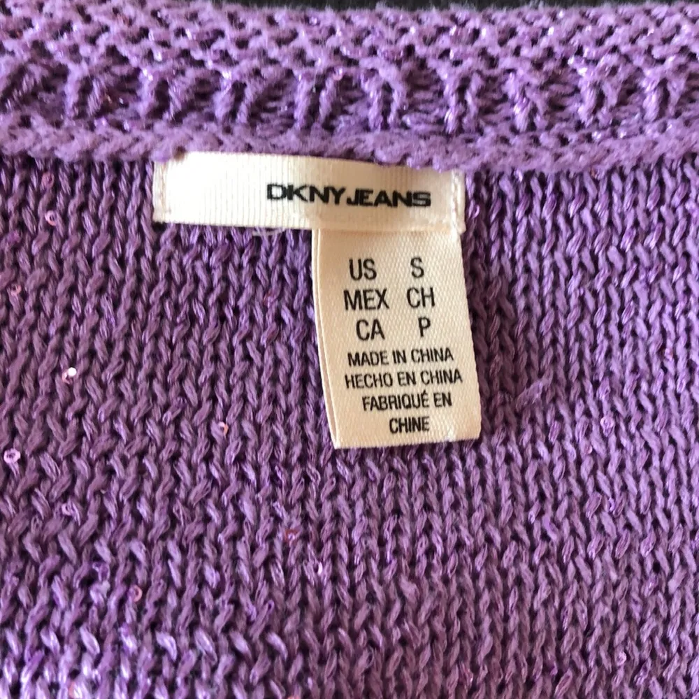 DKNY Jeans Lilac with Sequin V-Neck Top Small - Image 7