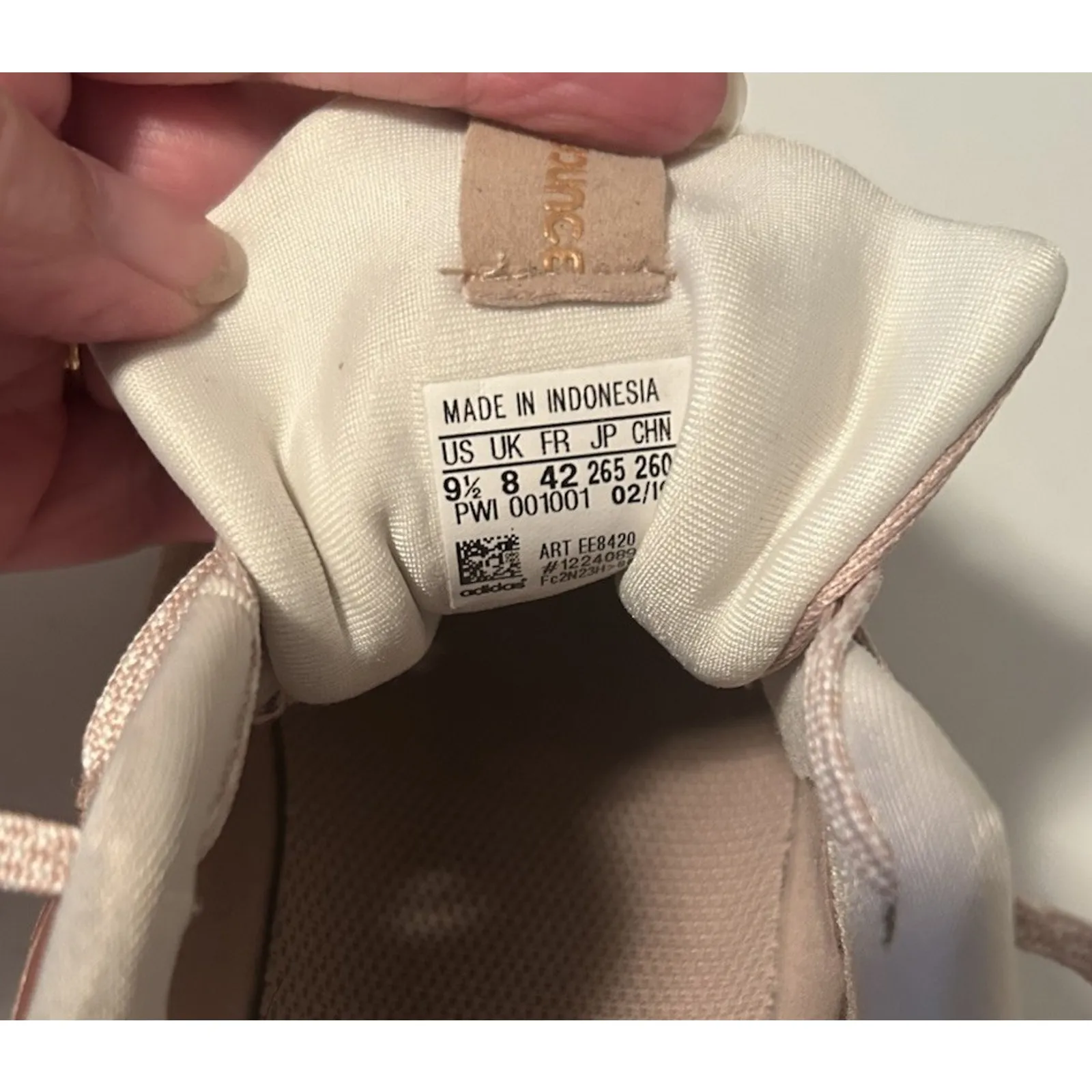 Adidas Edgebounce Ash Pearl EE8420 Women’s Shoe Size 9.5 - Image 5