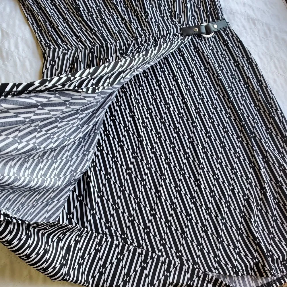 𝅺MICHAEL Michael Kors Large black white Faux Wrap Tulip Dress Logo O-Ring… - Image 4