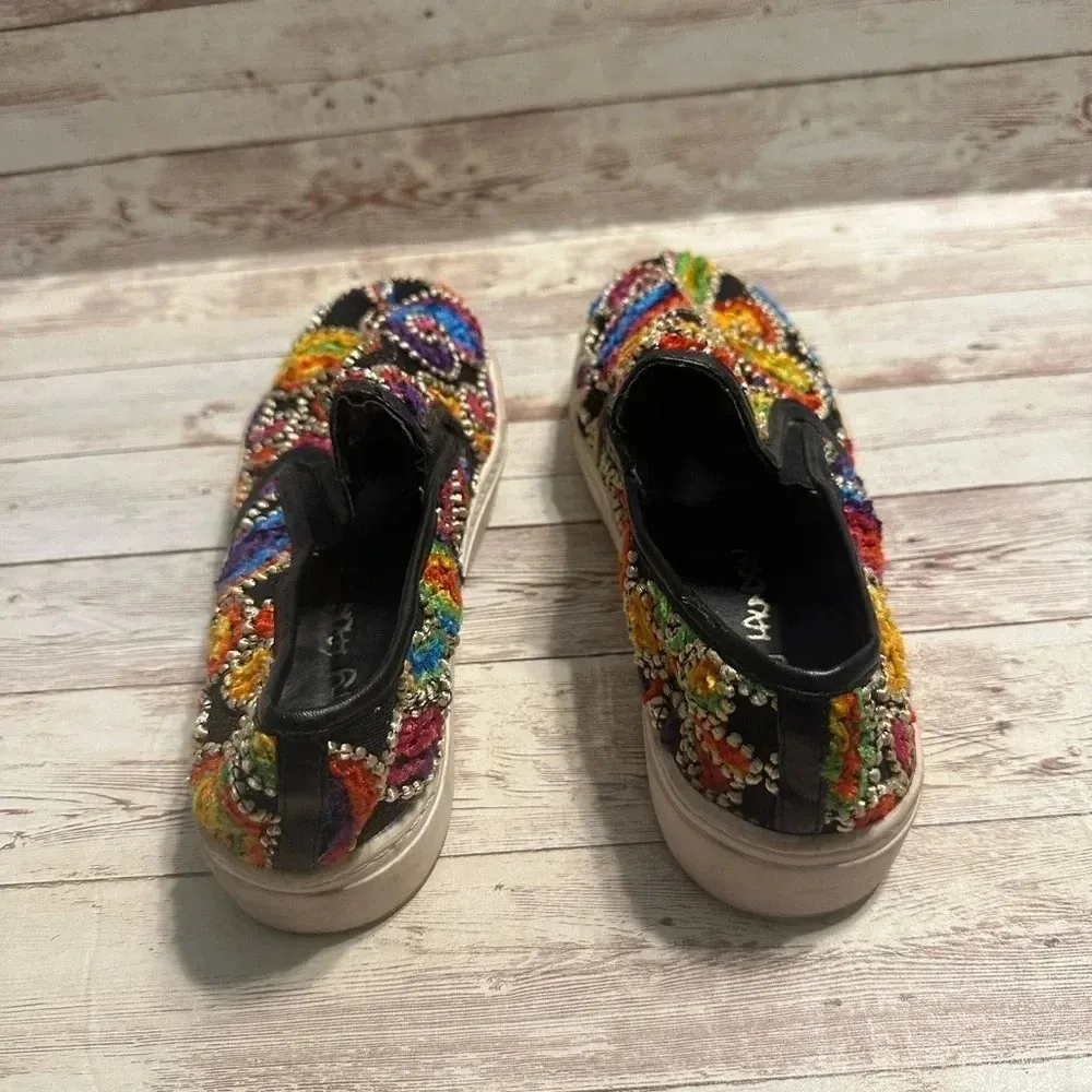 Dirty Laundry Slip On Sneakers Women’s Size 6 Fashion Multicolor - Image 2