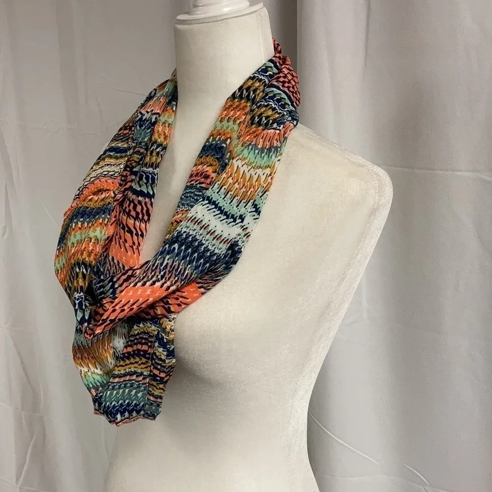 Multicolor Infinity Scarf Green - Image 2