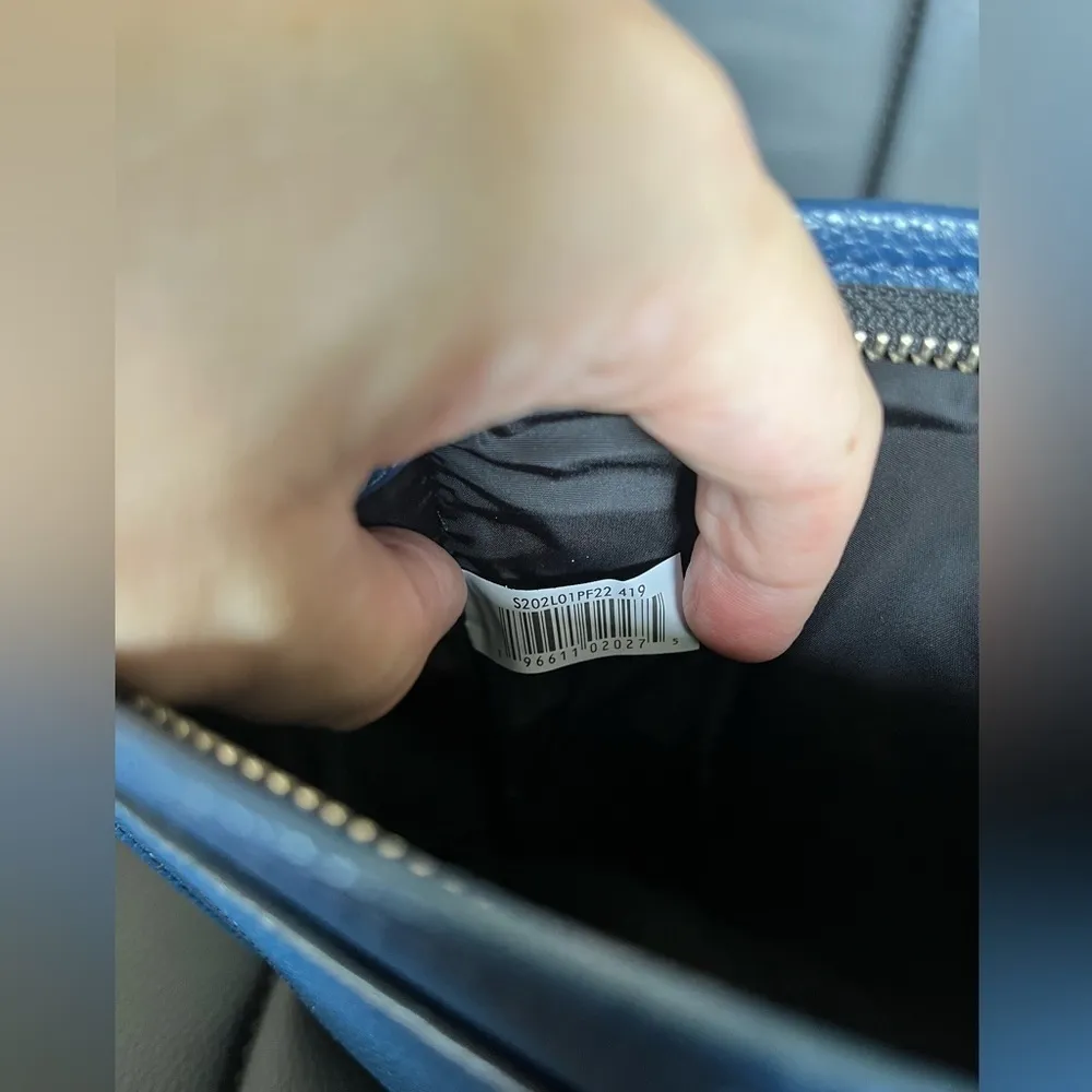 Marc Jacobs Azure Blue Leather Clutch Wallet Silver Hardware NWT - Image 8