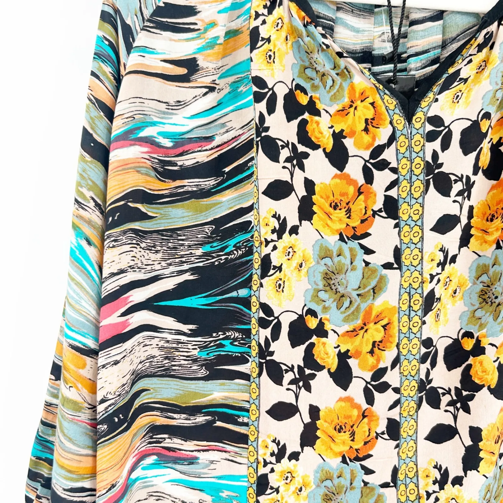 NWT‎ Tolani Womens Artsy Art To Wear Abstract Floral 100% Silk Blouse Size S - Image 2