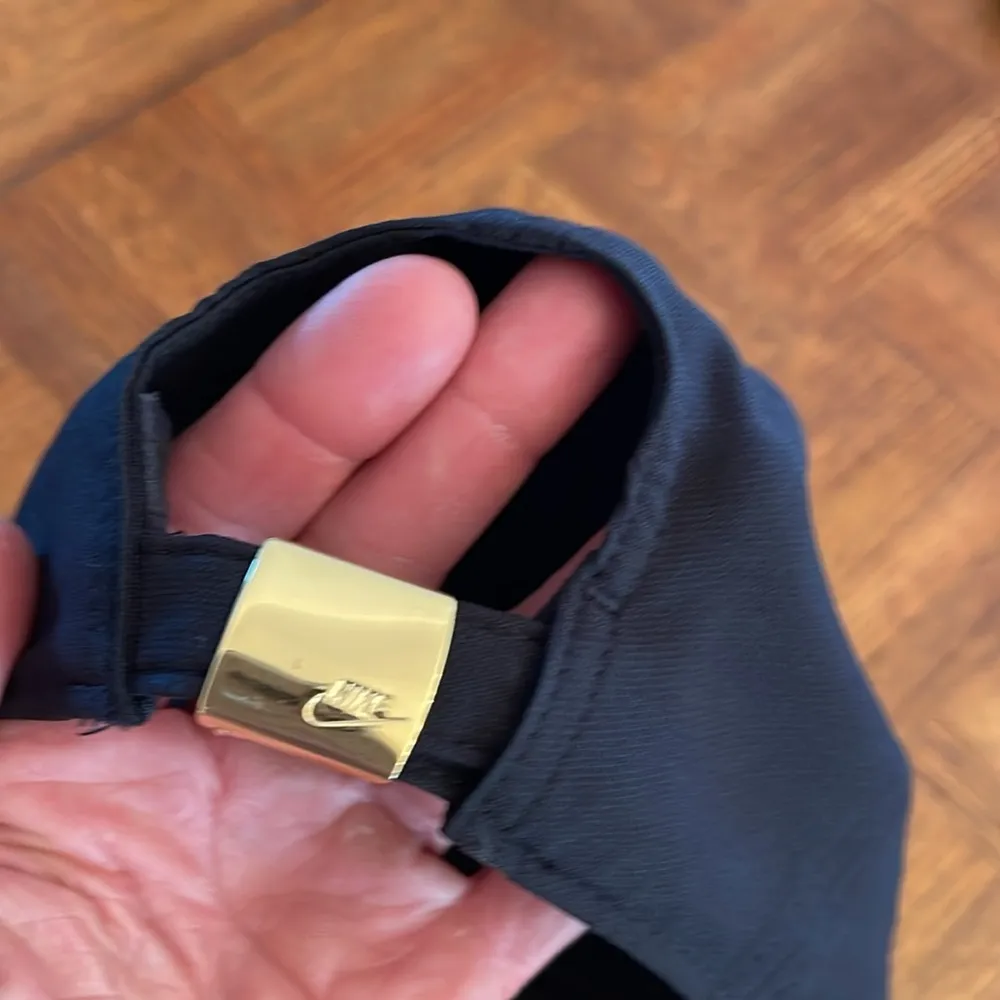 Nike gold medal logo black Baseball Cap - Image 4