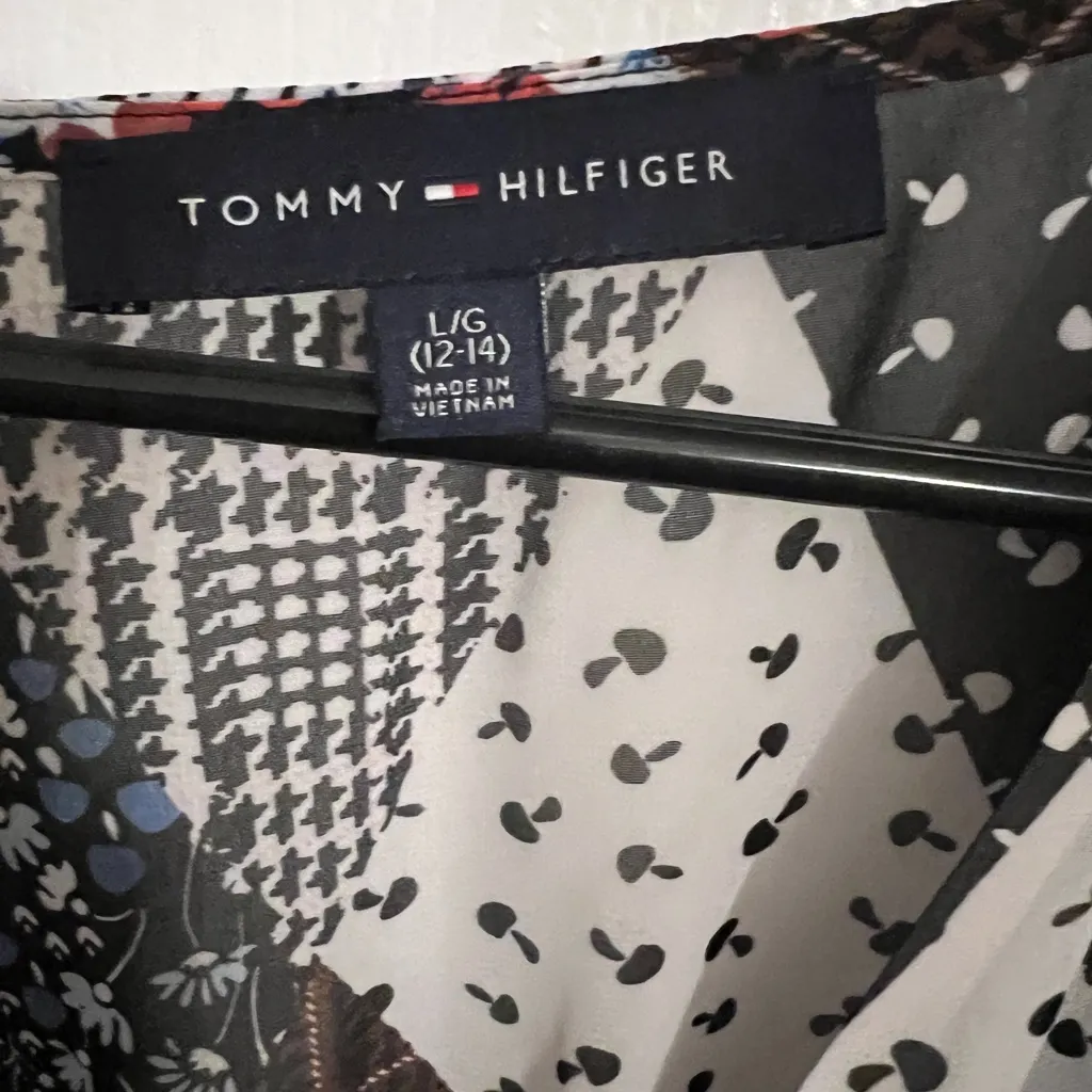 Tommy Hilfiger Black and White Patterned Top - Image 2