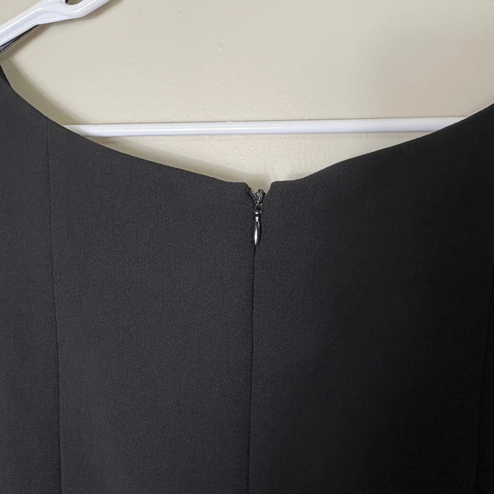 Worthington Black Midi Sheath Dress Short Sleeve Beaded Accent Cocktail Size 10 - Image 5