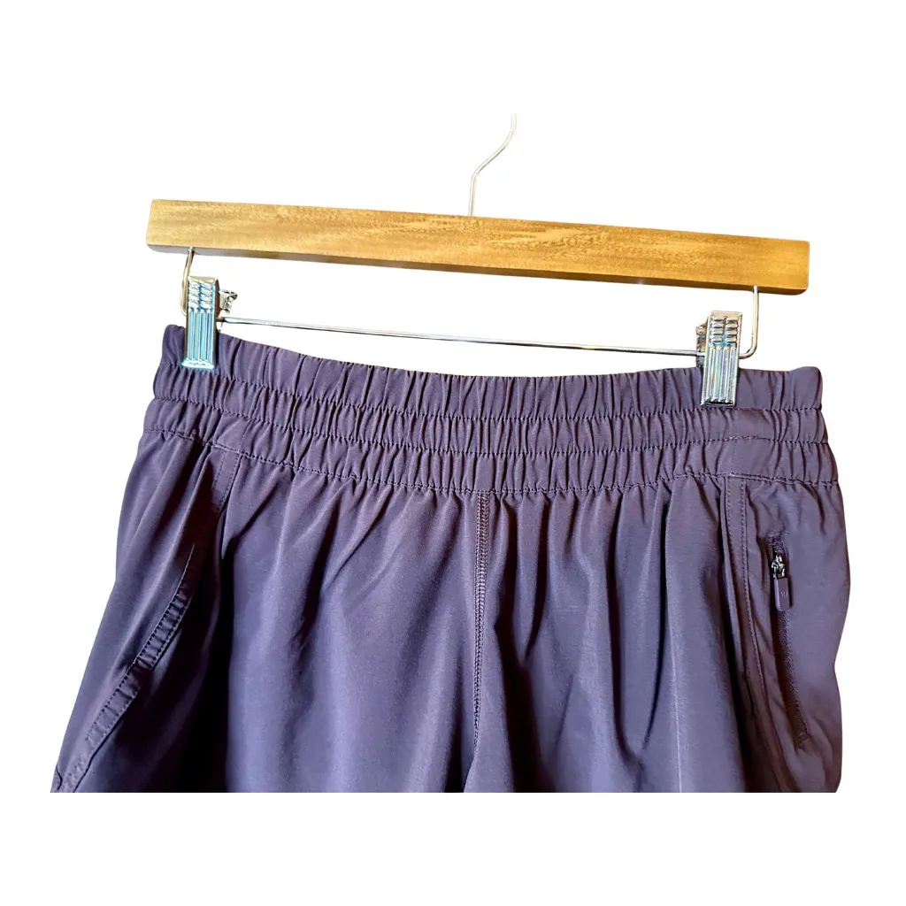 Lululemon Size 10 Tracker Short in Black Cherry - Image 2