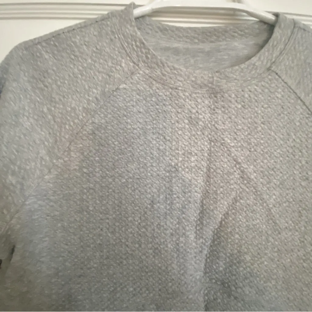 Lululemon Catch a Moment Crew Neck Pullover Heathered Core Light Grey Sz 4 - Image 9
