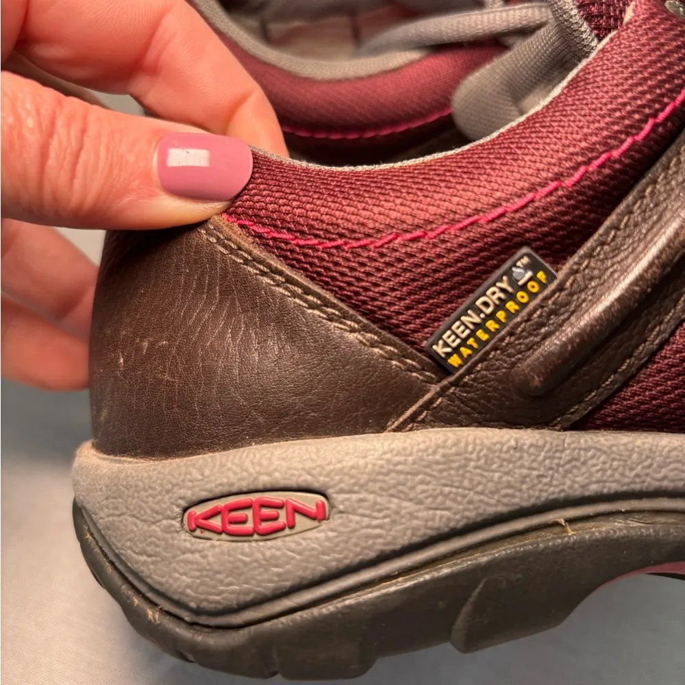 KEEN Dry Burgundy Lace Up Shoes Womens Waterproof Hiking Sneakers - Image 8