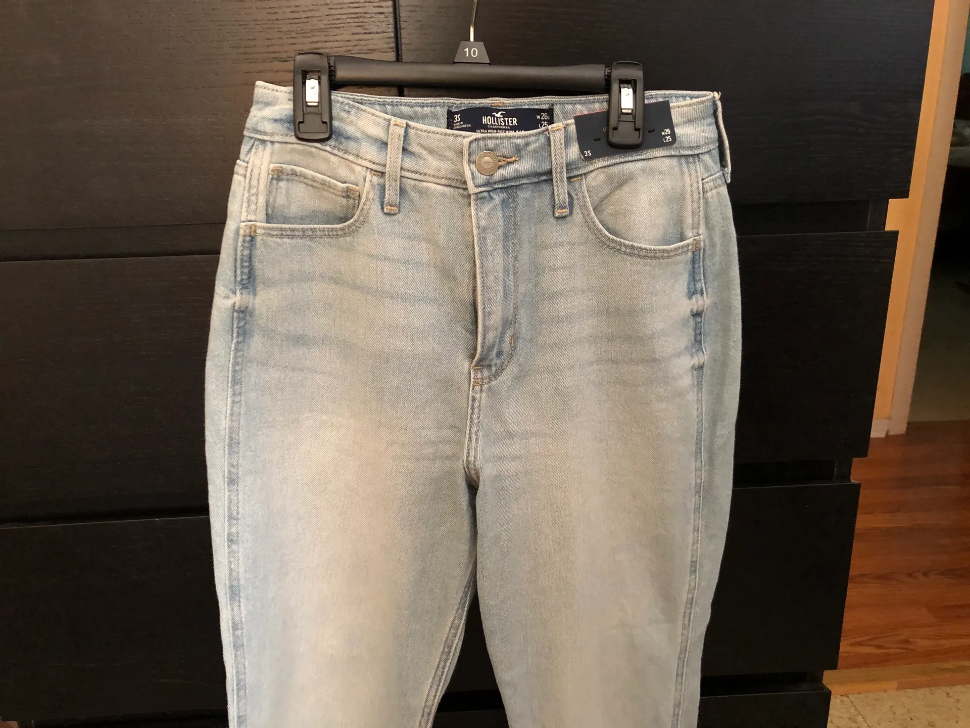 Hollister Mom Jeans  - Image 4