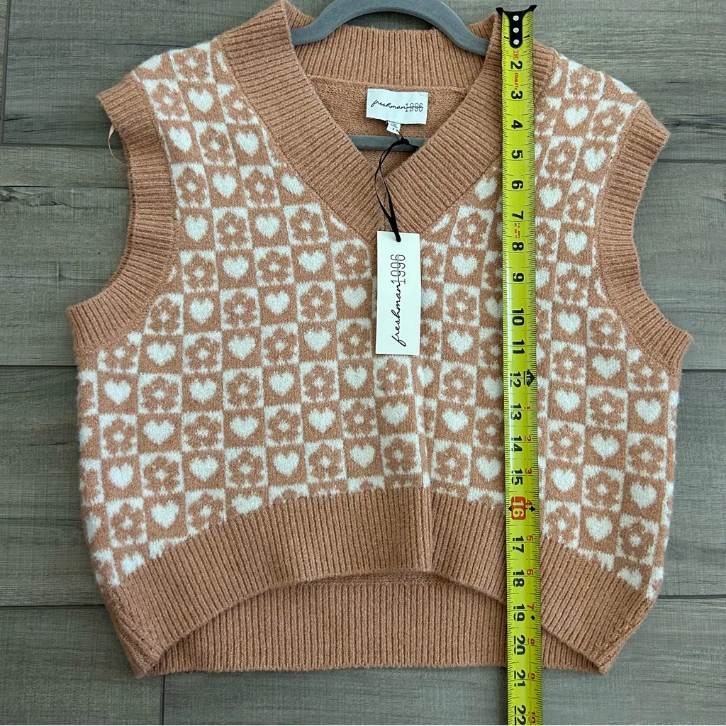 Freshman 1996 Brown Heart Flower Squared Oversized Vest NWT S Tan - Image 7