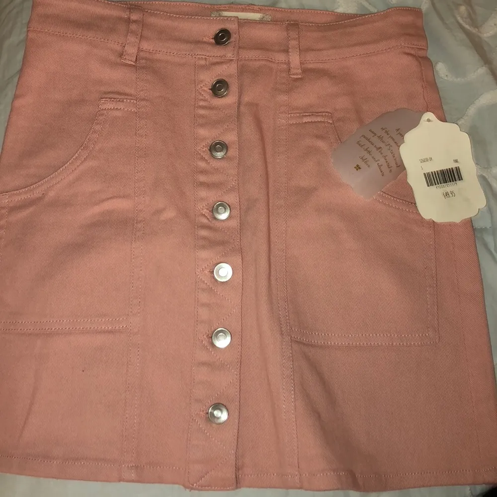 NWT Button up skirt - Image 4