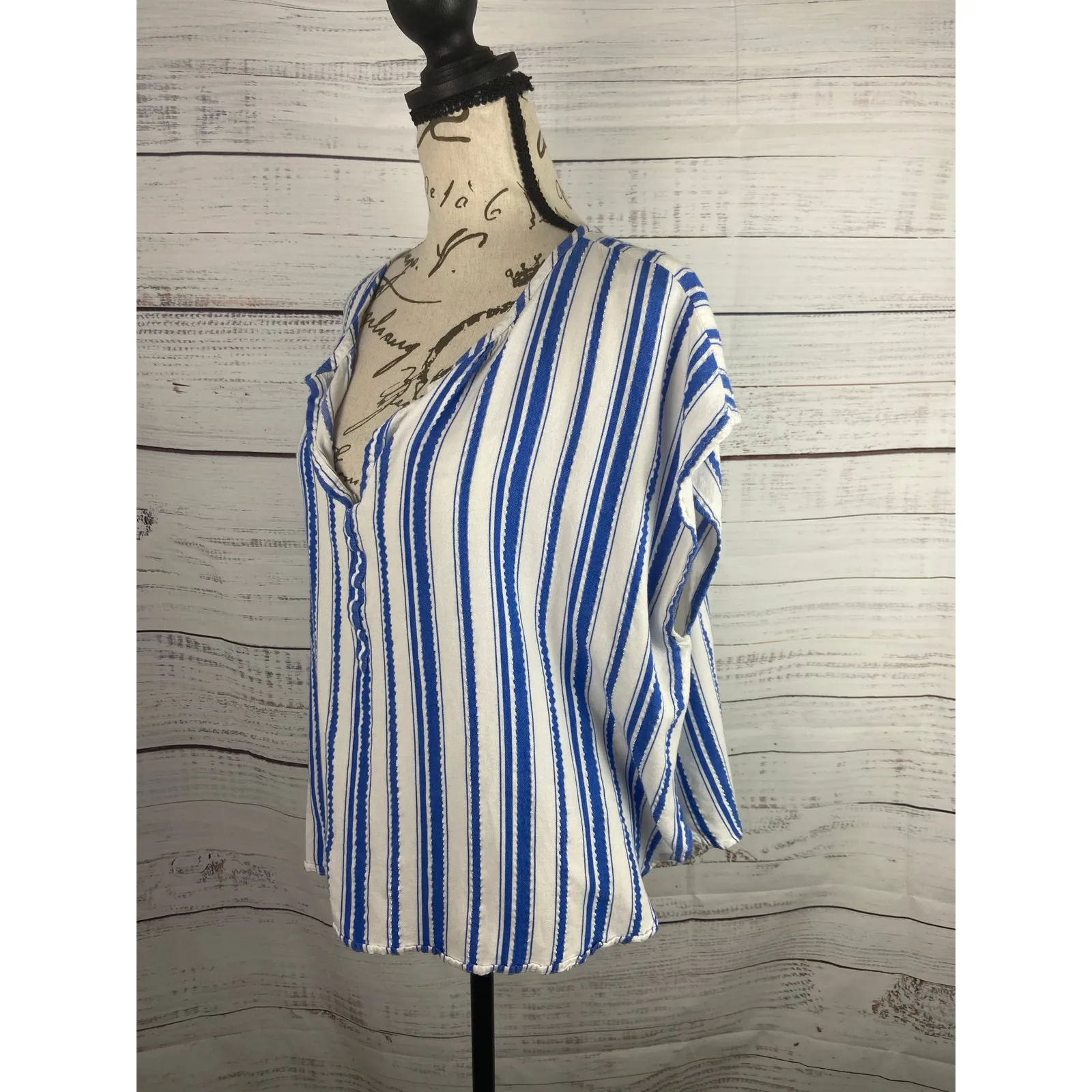 Nottibianche Top Womens 1X Blue White Striped Split Neck Short Sleeves Boxy - Image 4