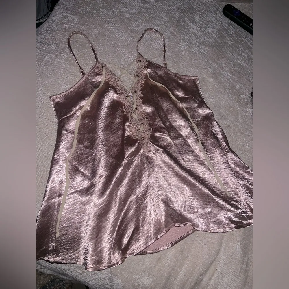 Y2k lace up fairy cami satin pink spring classic boho top floral embroidery S - Image 2