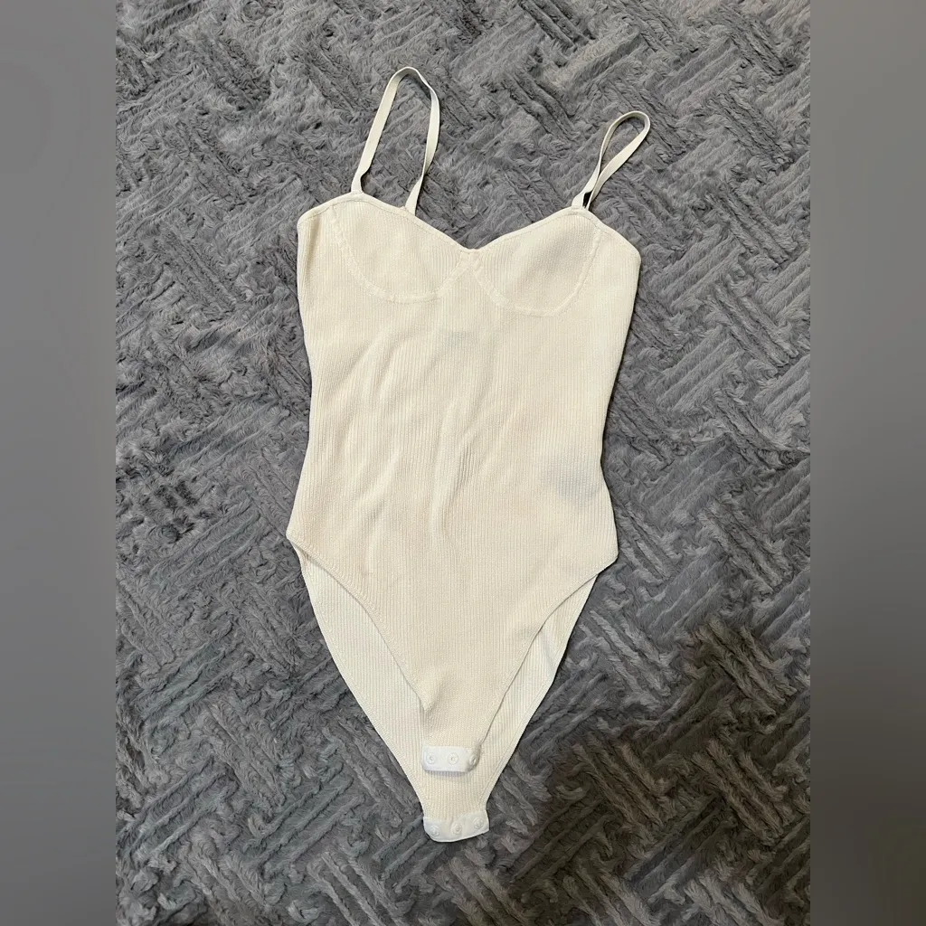 NWOT Zara Cream ‎ bodysuit - Image 5