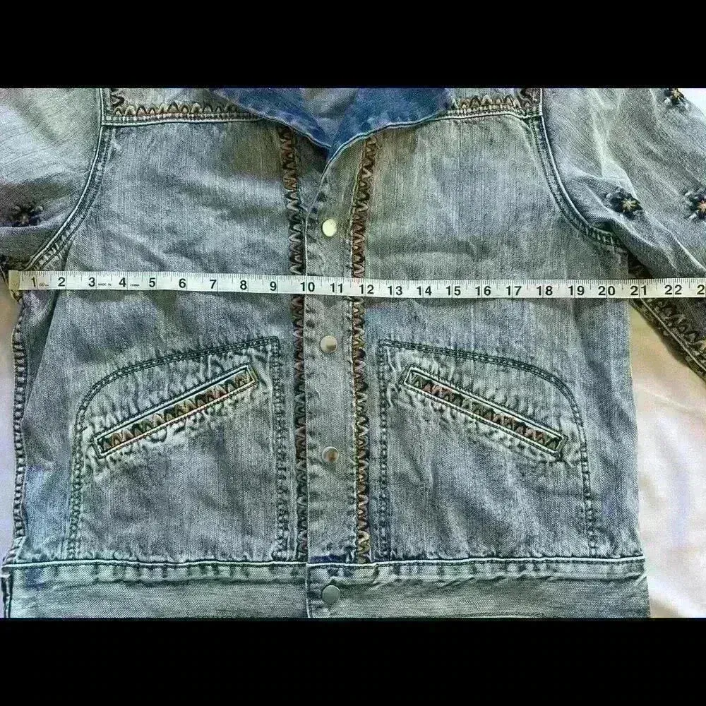 Free people x  Driftwood Jacket Womens  M denim jean floral boho western - Image 6