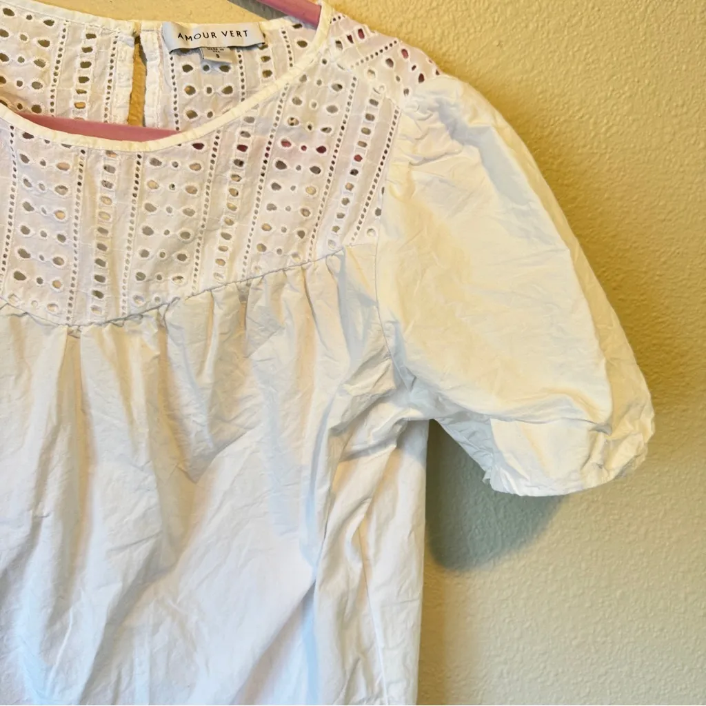 Amour Vert White Organic Cotton Cropped Blouse Womens S Eyelet Puff Sleeve Basic - Image 6