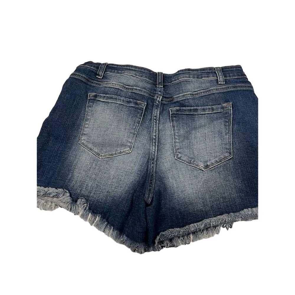 Zenana Women's 1X Dark Wash Frayed Hem Denim Shorts Casual Summer - Image 4