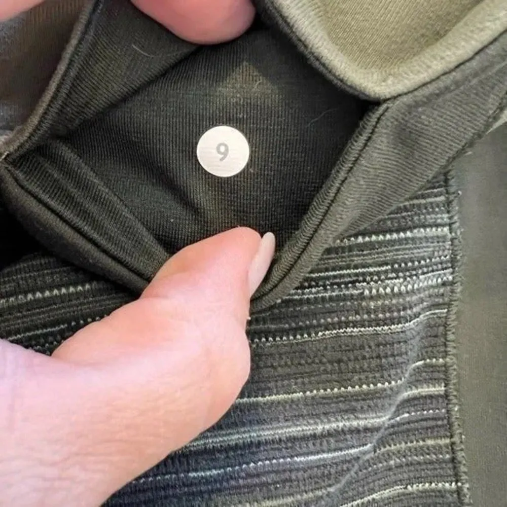 Lululemon Give Me Qi Crop Leggings Size 6 - Image 8