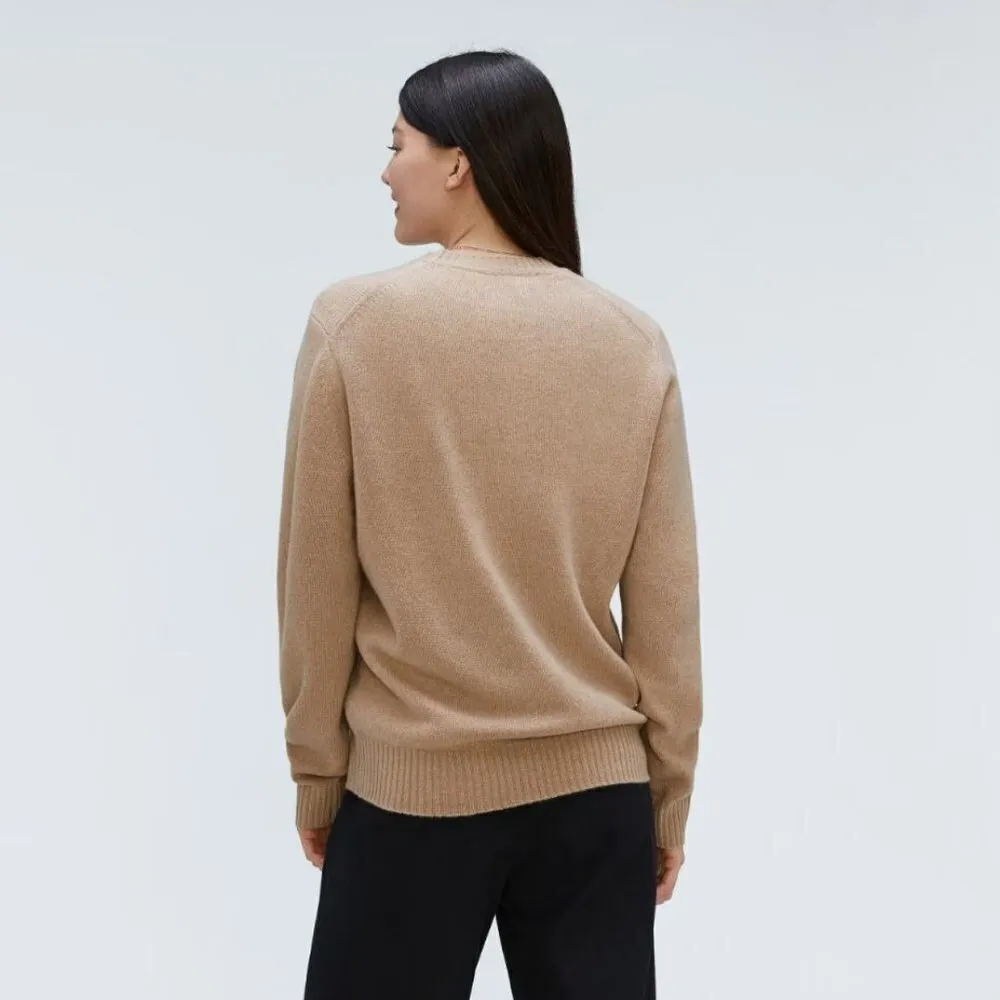 Everlane Unisex The Everyone Cashmere Crew Sweater in Light Camel XXSmall Unisex - Image 3