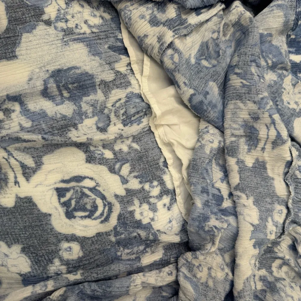 Vici Ruffle Strapless Santorini Blue Floral Midi Dress Size Large - Image 11