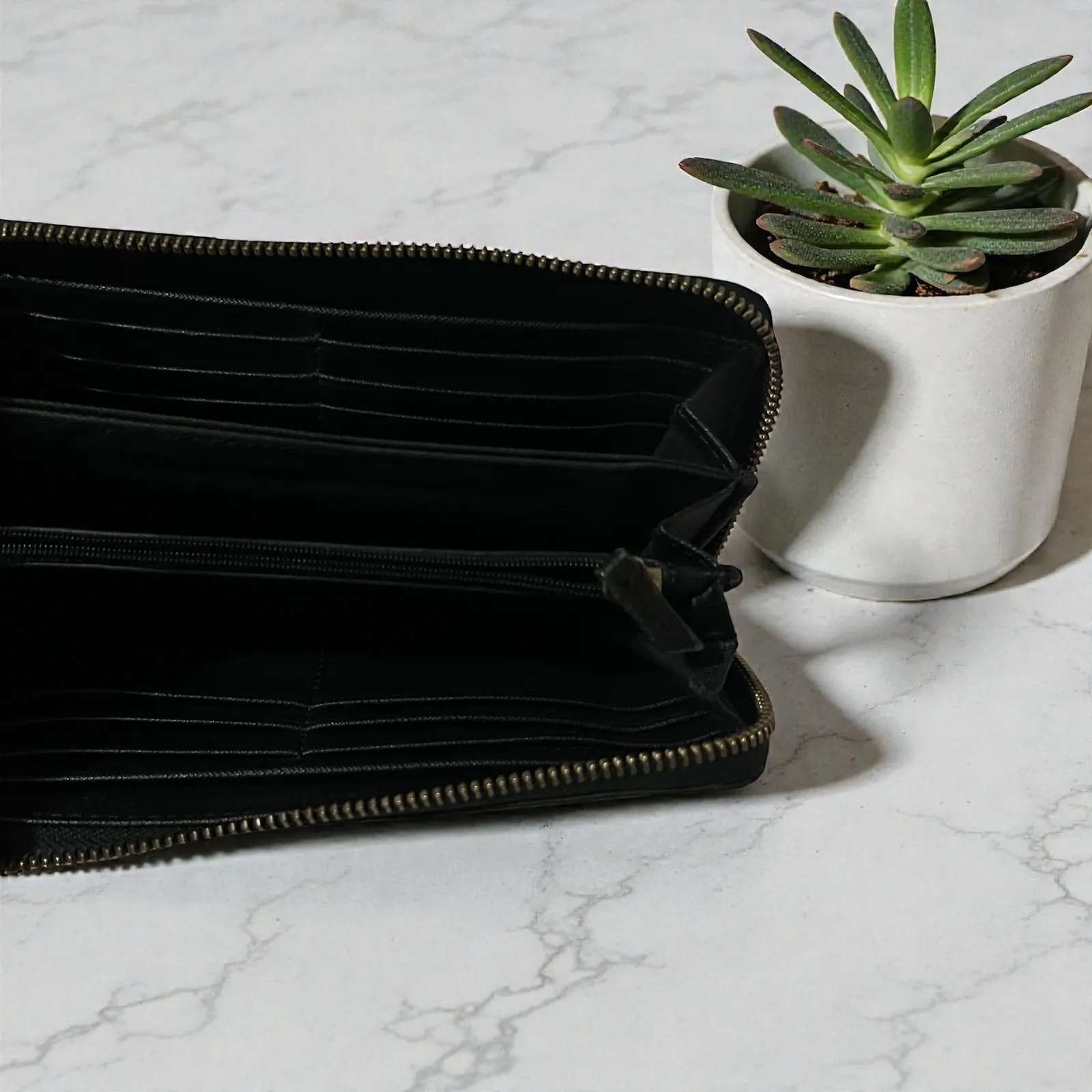 Fossil Black Leather Zip Around Continental Wallet Organizer - Image 7