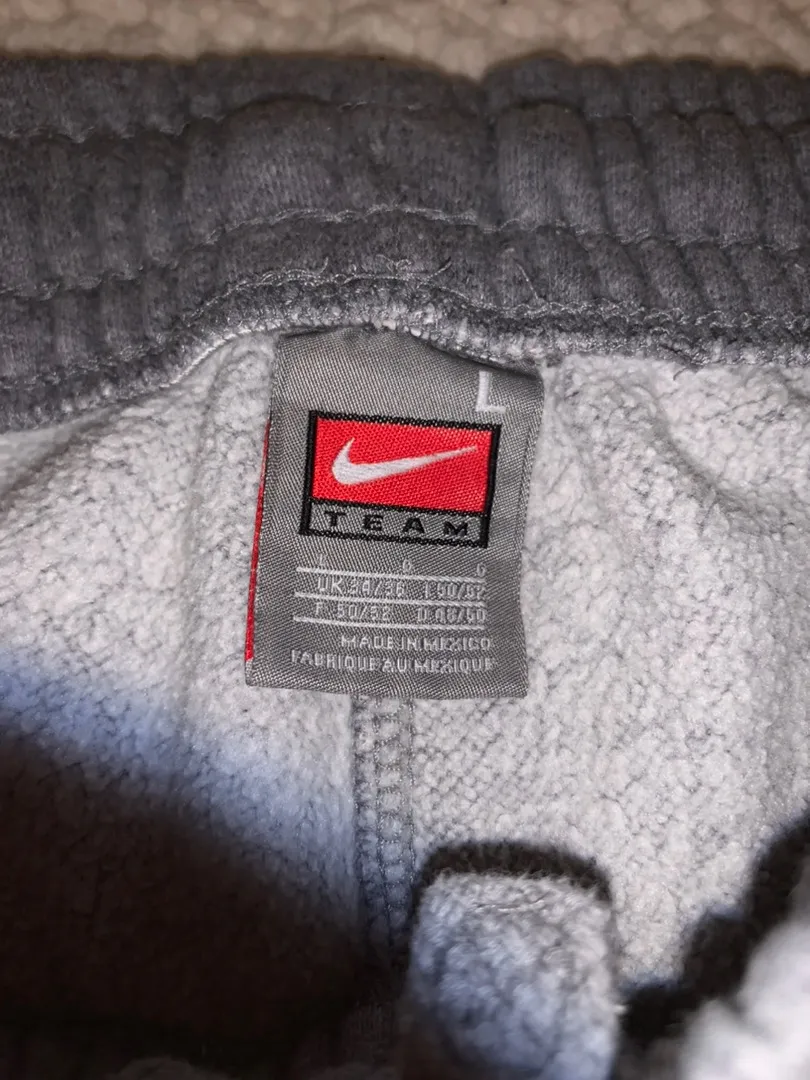 Nike Cornell Lacrosse Sweatpants - Image 4