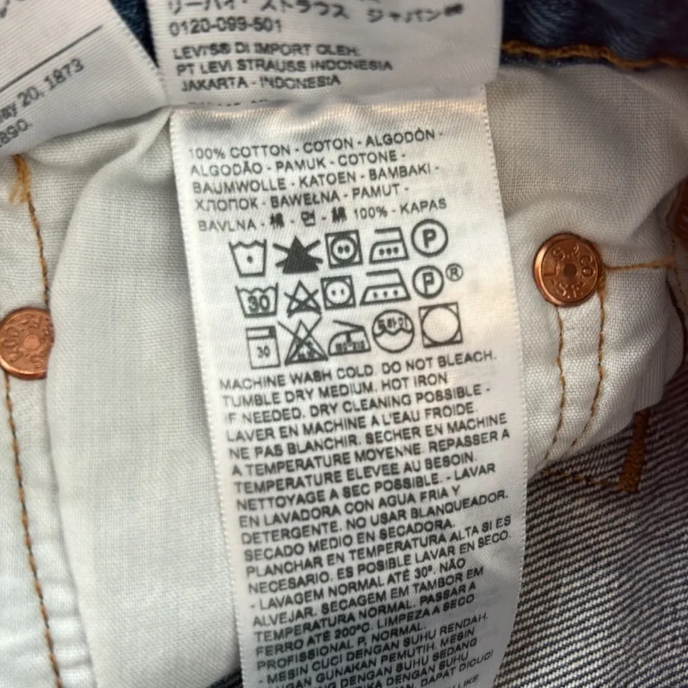 Levi’s 501 High Waisted Distressed Jean Shorts - Image 5