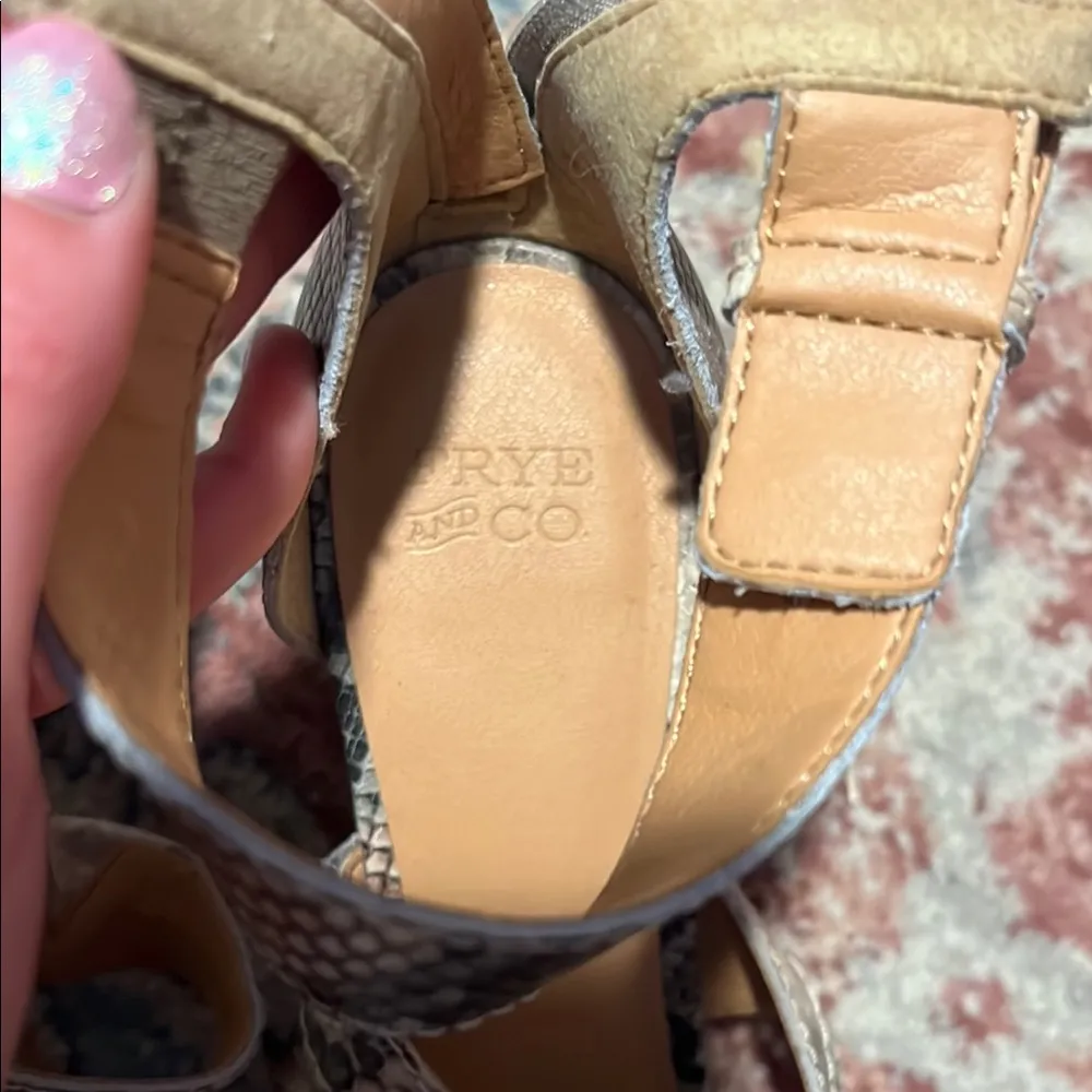 Frye Snakeskin Patterned Women's Sandals Gray Size 7.5 - Image 2