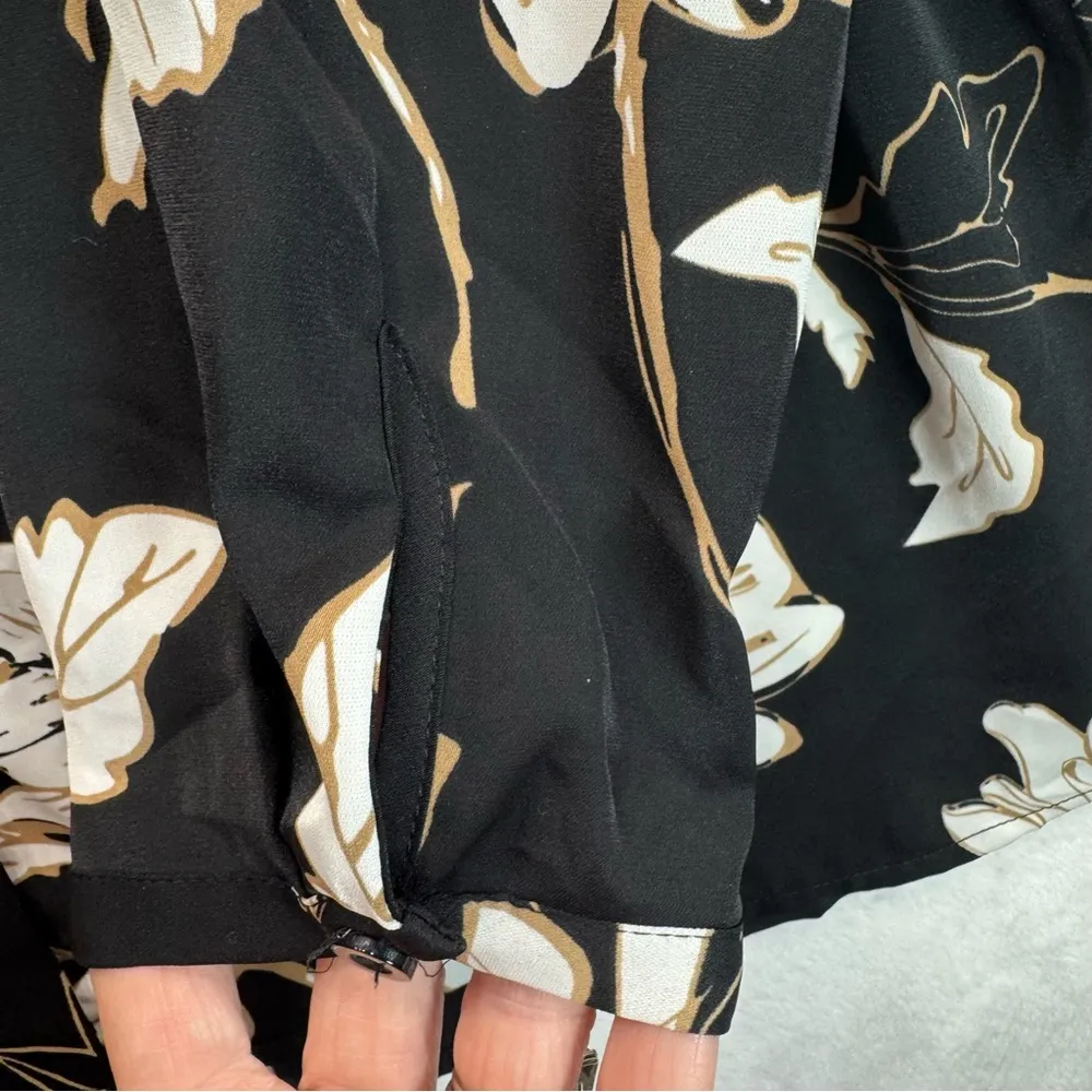 Chico’s Tunic Blouse Black with White & Tan Flowers Long Sleeve Button Front - Image 5