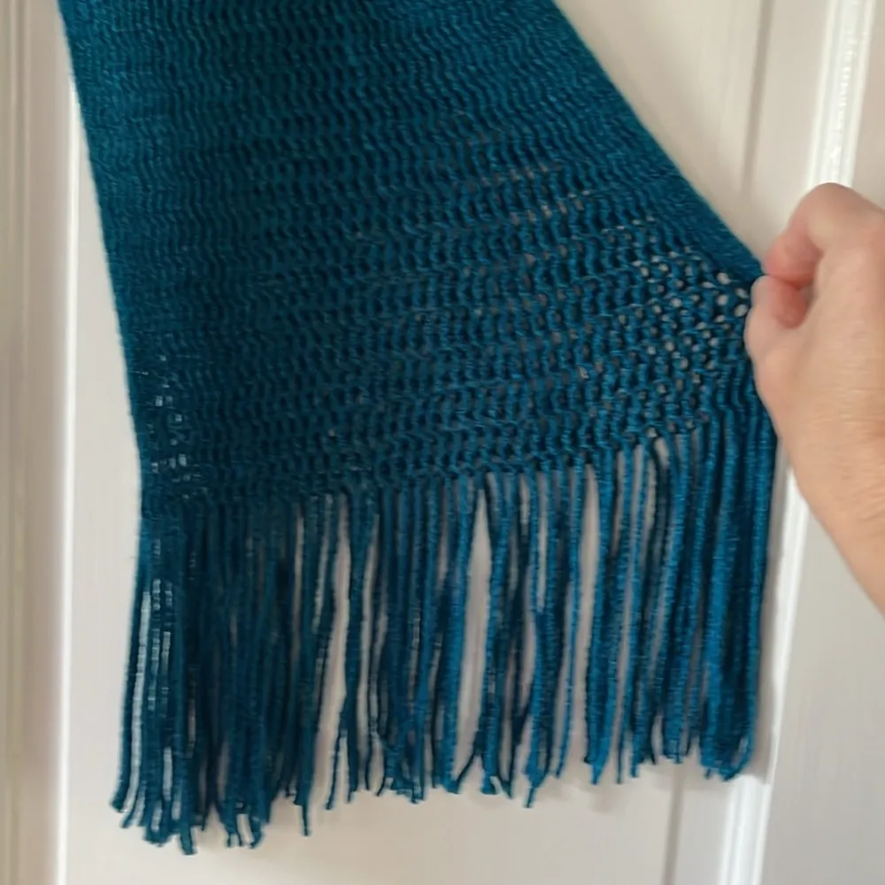 Super Soft Sweater Like Fringe Scarf - Image 3