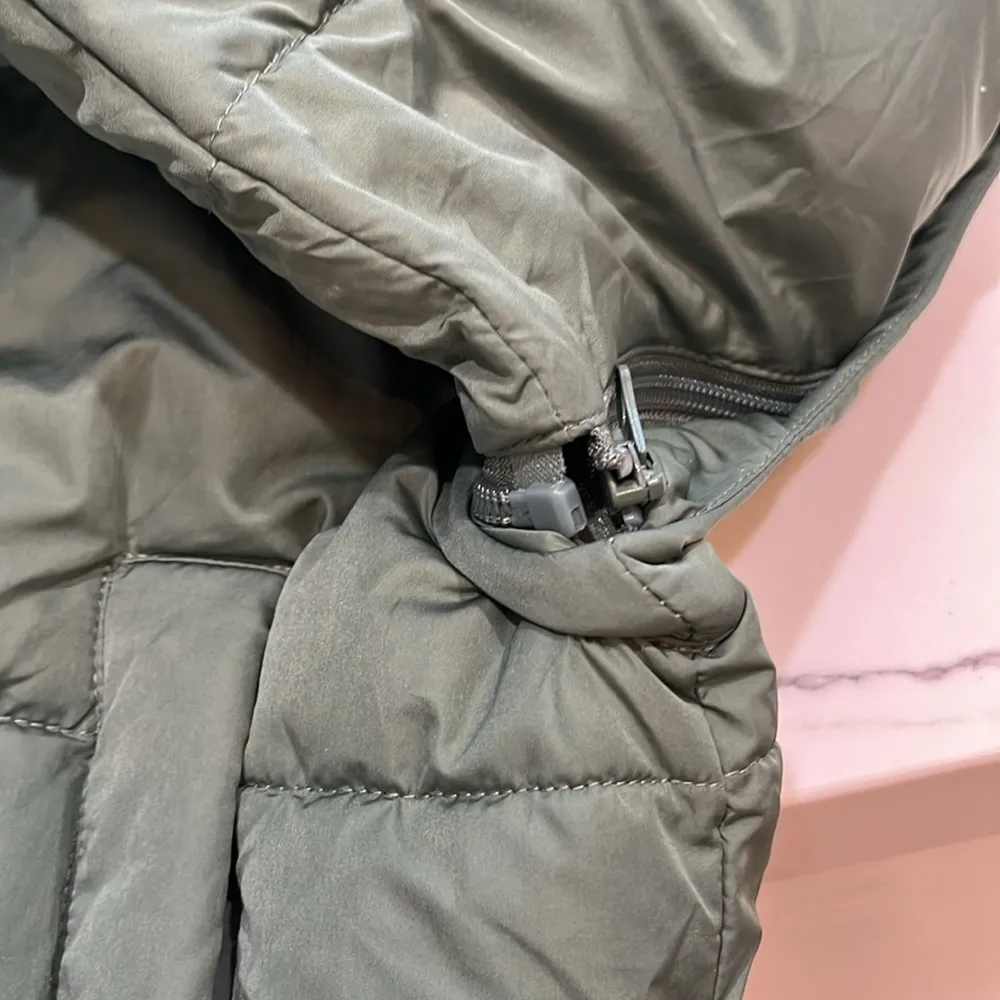 Altar’d State green puffer jacket/vest - Image 6