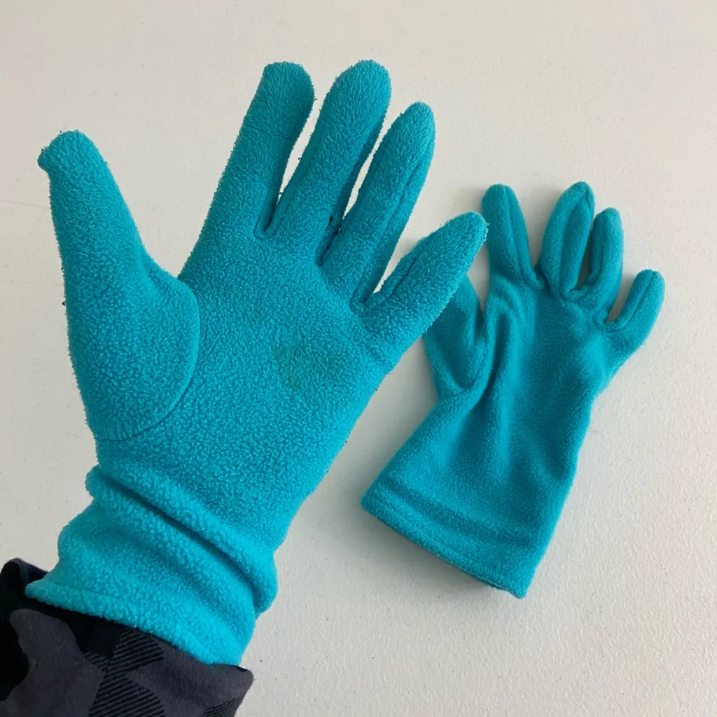 Women’s bright blue super soft warm‎ fleece winter gloves medium/large - Image 2