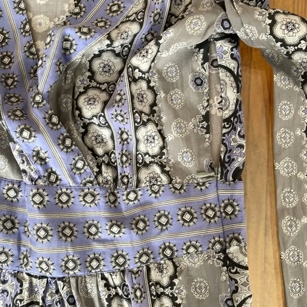 Athleta Nirvana Tunic Pancy Purple Ornate Top - Image 2