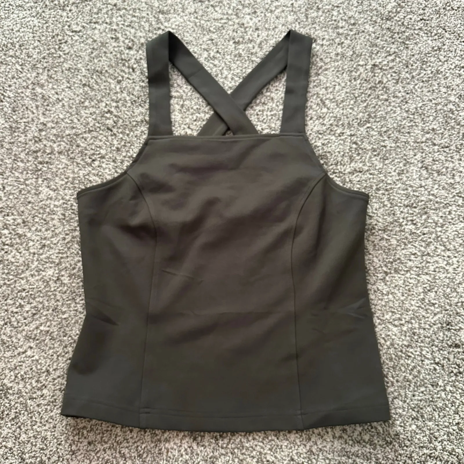 Porridge Anthropologie army green cross-strap tank top size M NWT - Image 6