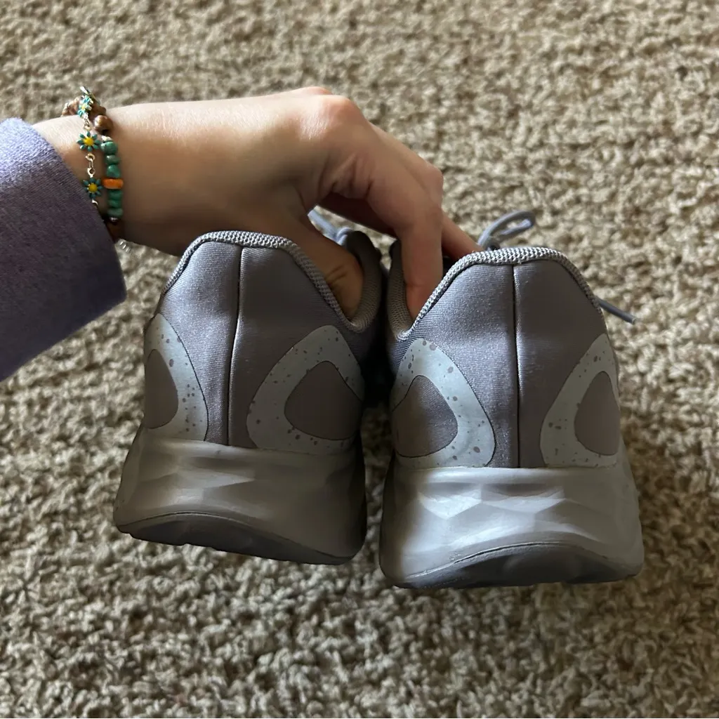 New Balance Fresh Foam Arishi v4 Running Athletic Tennis Shoes Purple Size 9 - Image 4