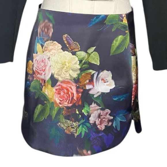 Topshop Floral Scuba Mini Skirt - Dark Botanical Print - Size 6 - Image 5