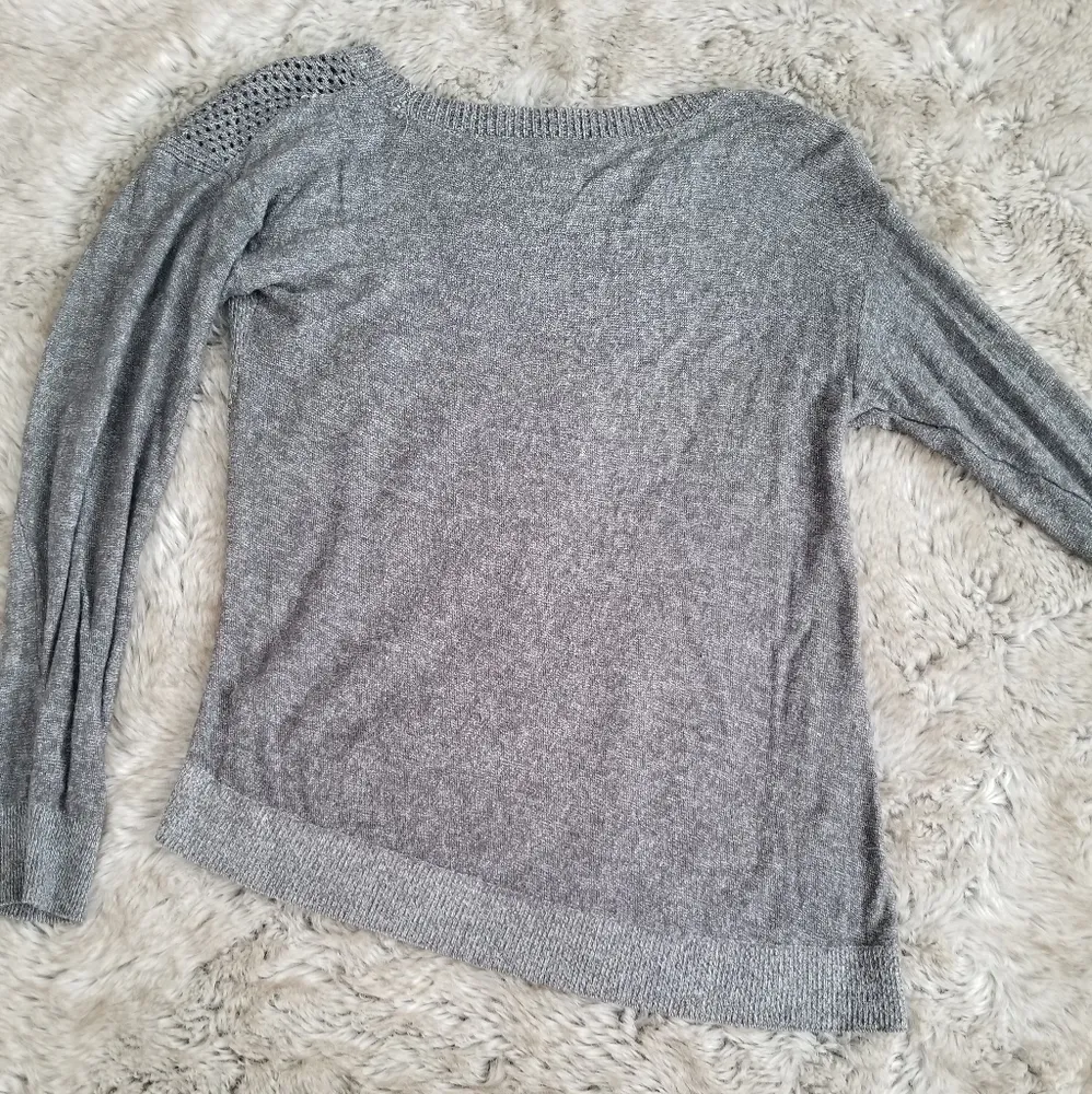 Gray Knit Asymmetrical Hem Mesh Shoulder Sweater Size M - Image 3