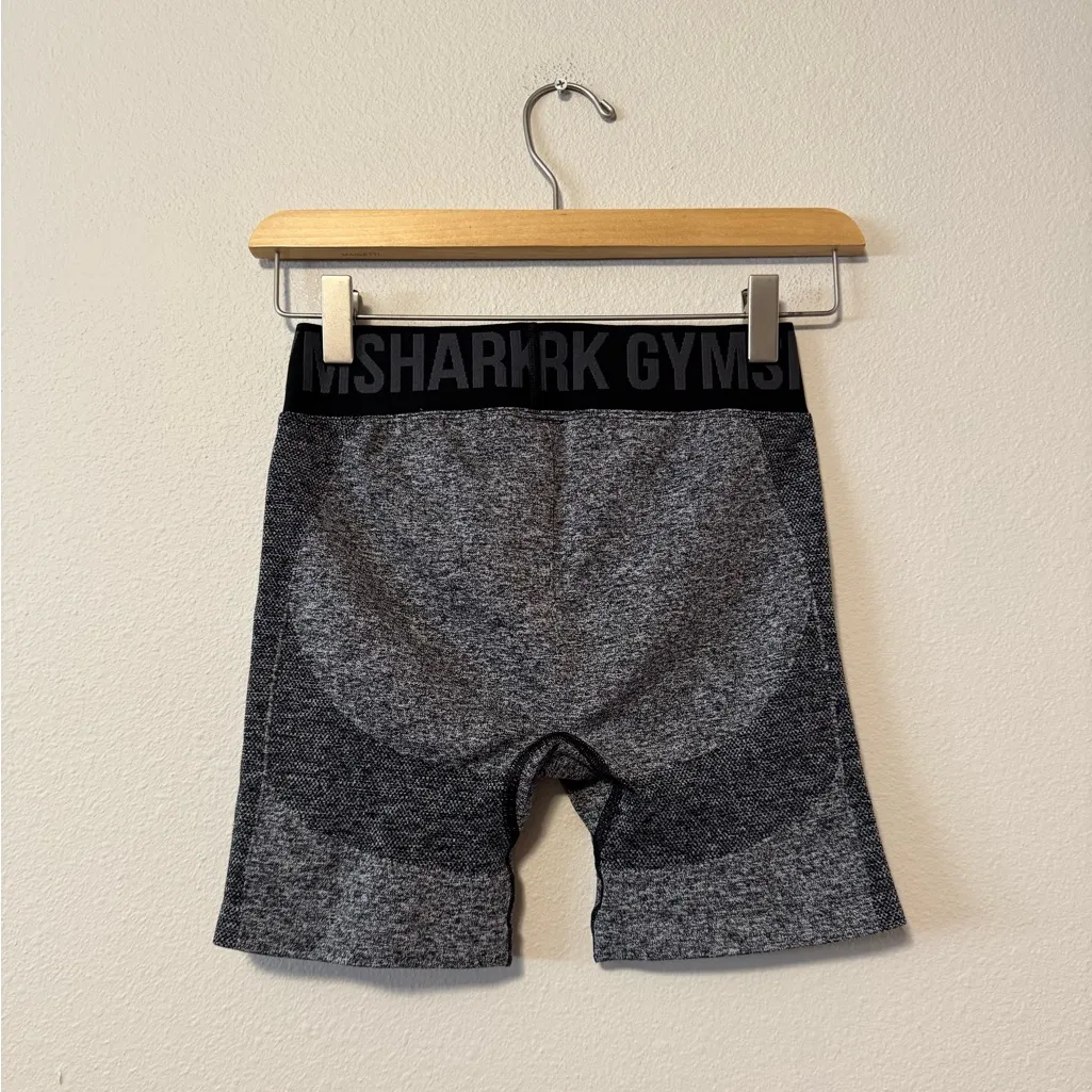Gymshark Charcoal Gray Activewear - Image 3