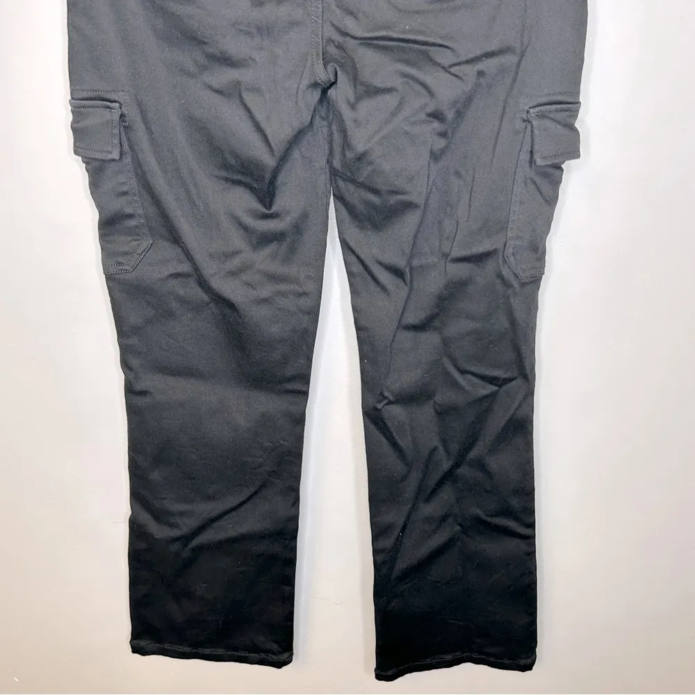 Evereve Larissa Black Cropped Cargo Pants Size 24 - Image 8