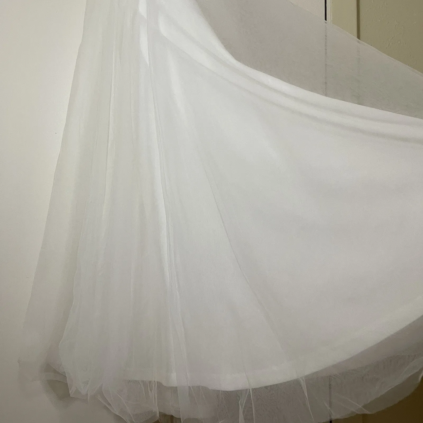 NEW! Selfie Leslie Floating By Plunging Neckline Mesh Overlay Midi Dress White L - Image 8