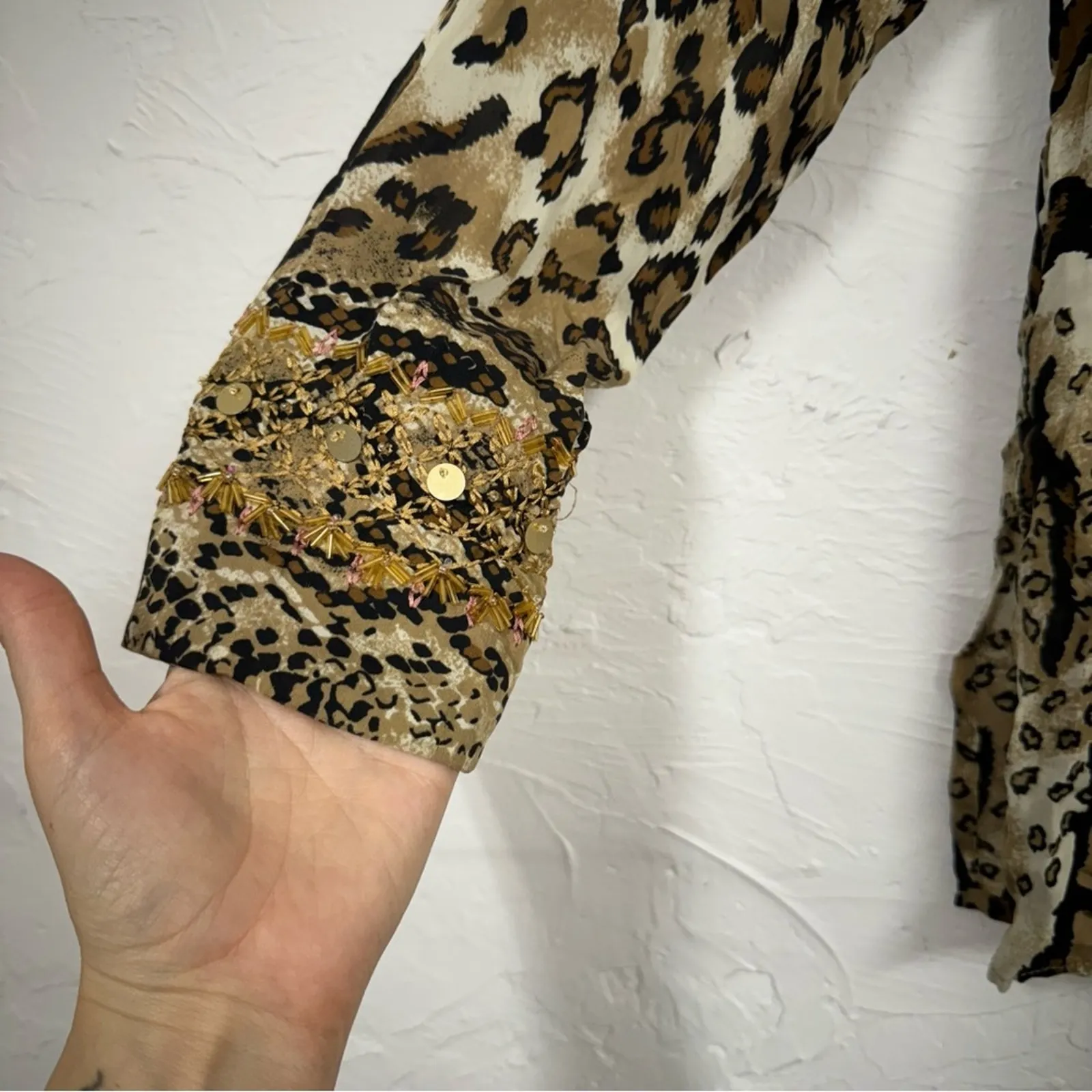 Victor Costa Silk Animal Print Silk Beaded Blouse Womens XS Tunic Vintage Brown - Image 6